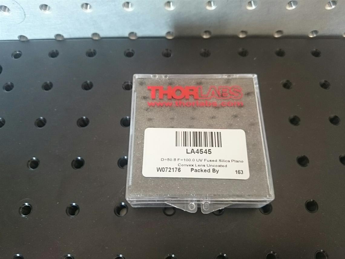 Thorlabs plano-convex lens